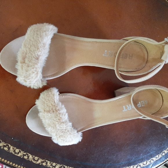 Report Shoes - Report Faux Fur Blush Women's 8 1/2 Shoe